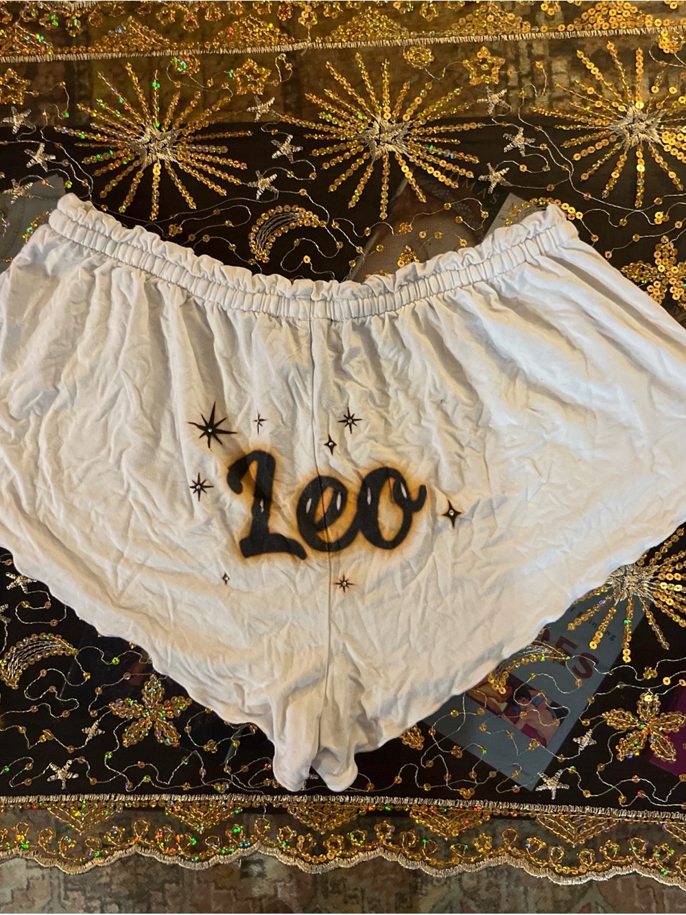 Leo Graphic White Women's Sleep Shorts